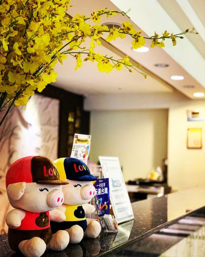 Ever Delightful Business Hotel Chiayi Exterior foto